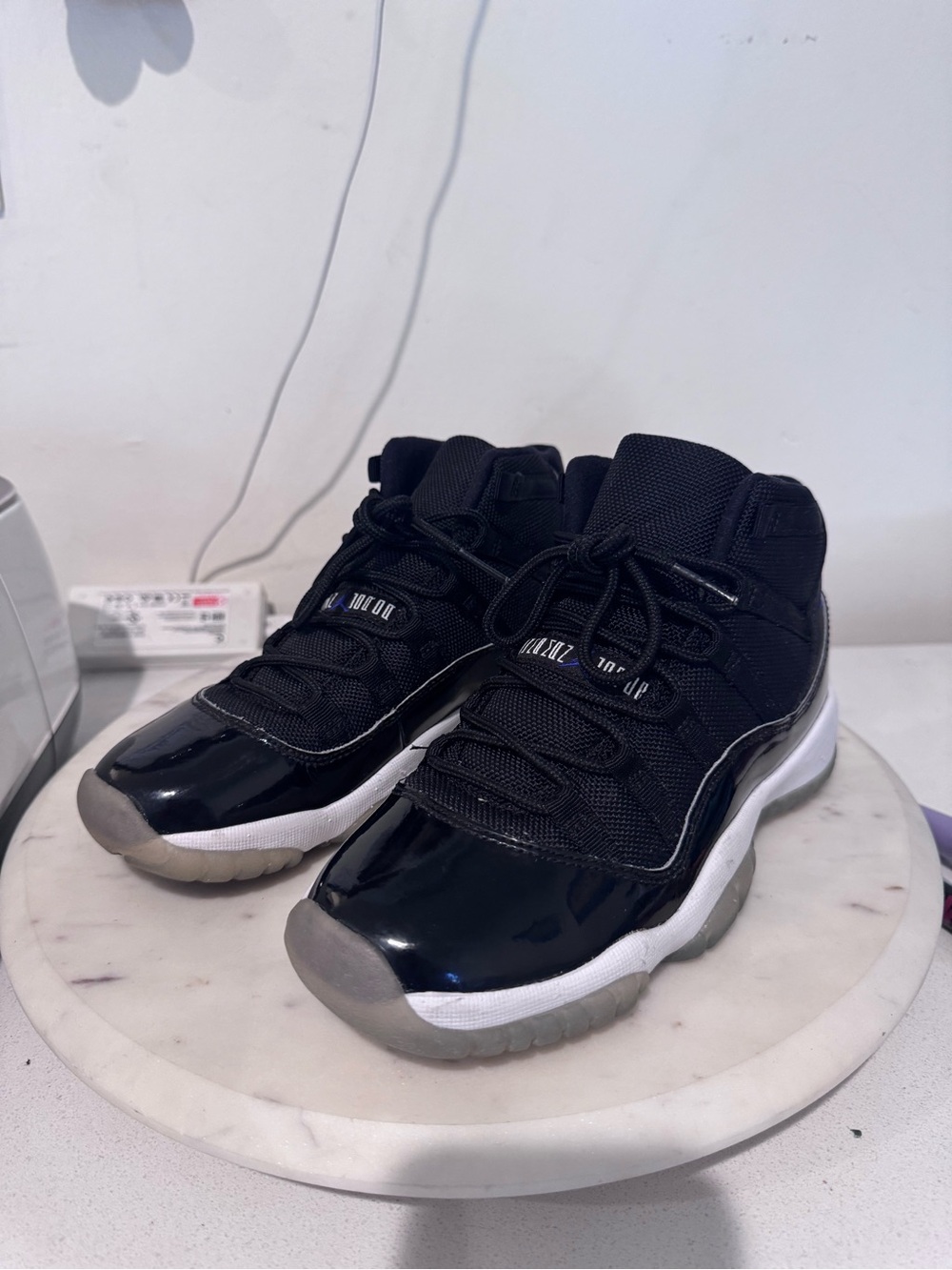 Jordan retro 11 space jam size 4Y